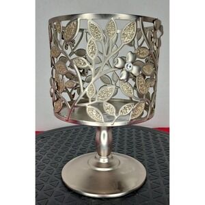 Bath & Body Works Dogwood Flower & Gems‎ Pedestal 3 Wick Candle Holder